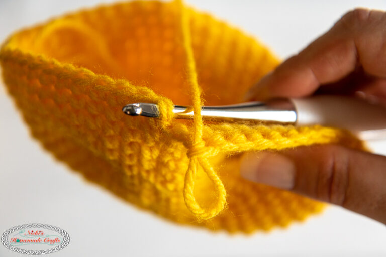 INVISIBLE Crochet Slip Stitch Seams in Rounds Without Turning Chain ...