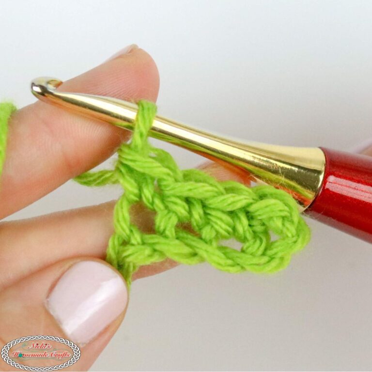 How To Finger Crochet Without A Hook Nicki s Homemade Crafts