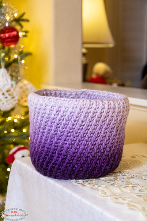 Basket made with the Crochet Feather Stitch