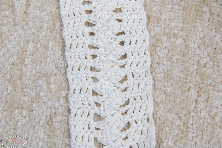 Crochet Block and Off Set Shell Stitch Bookmark Pattern-4