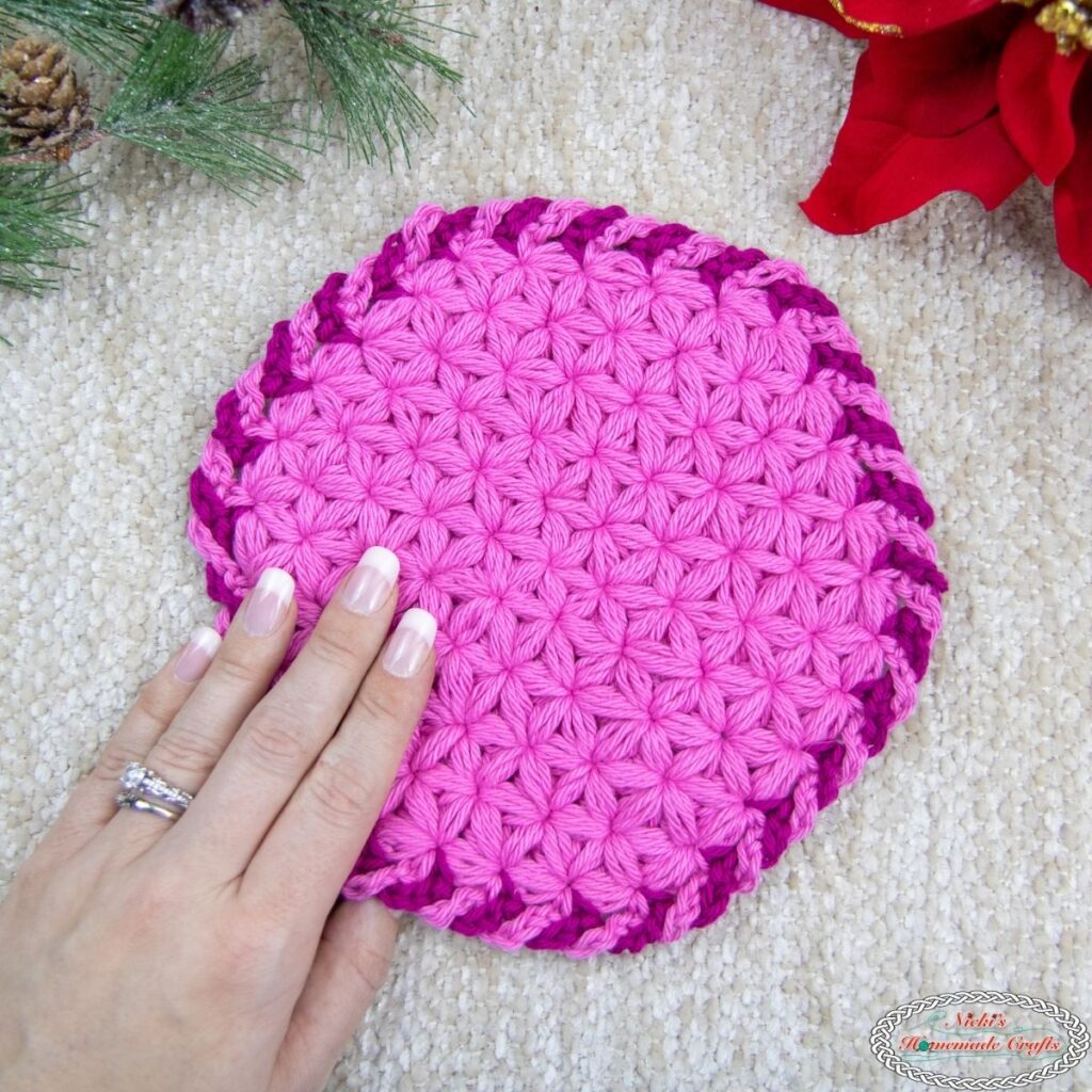 crochet trivet - square