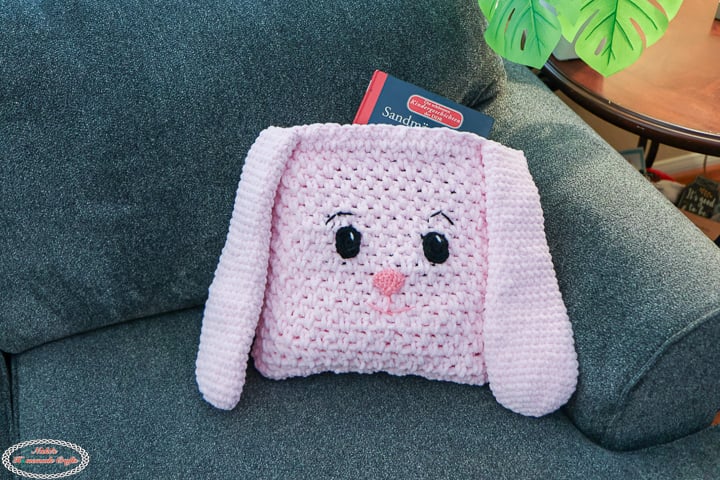 Crochet Reversible Bunny Blanket Pillow Pattern-9