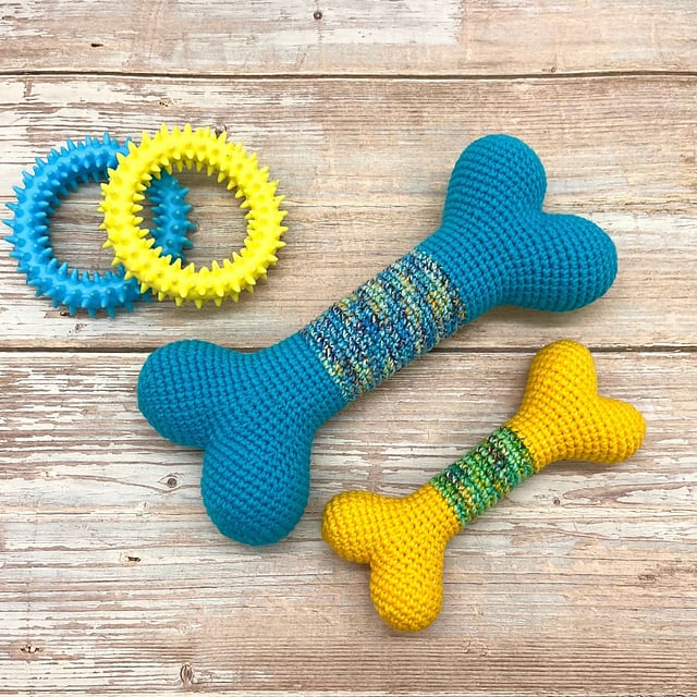 dog bone toy free crochet pattern