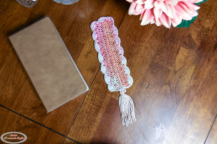 Hairpin Lace Crochet Bookmark