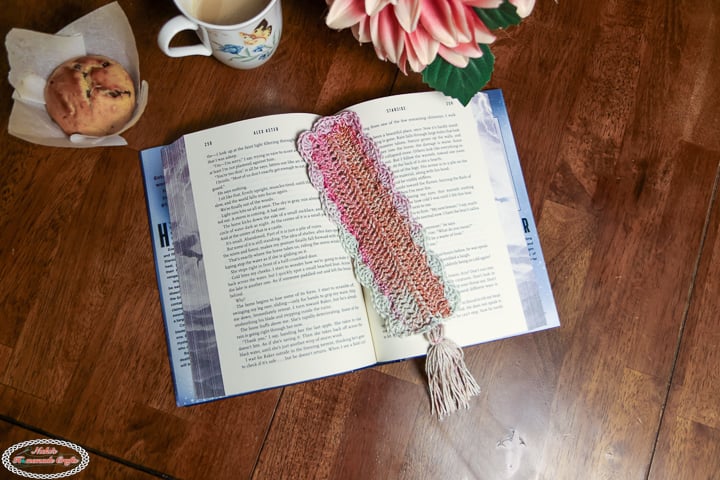 Hairpin Lace Crochet Bookmark