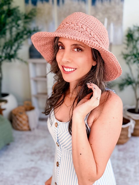Women's sun hat free crochet pattern
