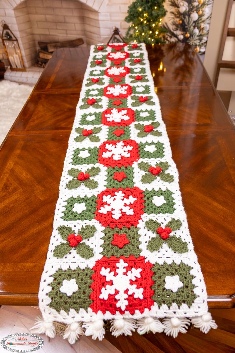 Crochet Christmas Table Runner Pattern